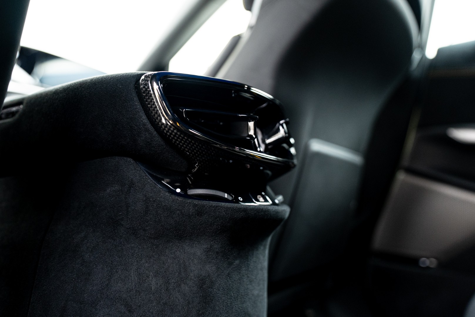 2024 FERRARI PUROSANGUE | GCC | FULL CARBON | MAIN DEALER WARRANTY  SERVICE | HIGH SPECS